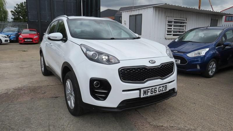 White Used 2016 Kia Sportage 2 SUV | £5,995 (Super price) - Image 1/4