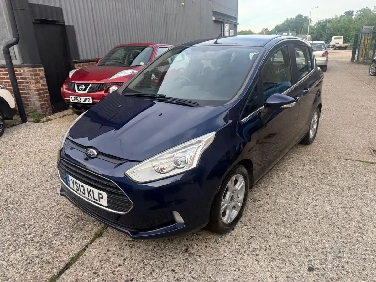 Used Ford B-MAX Zetec 105 HP (77 kW) 2013 Blue MPV
