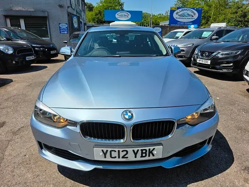 Used BMW 318 2012 Blue Sedan