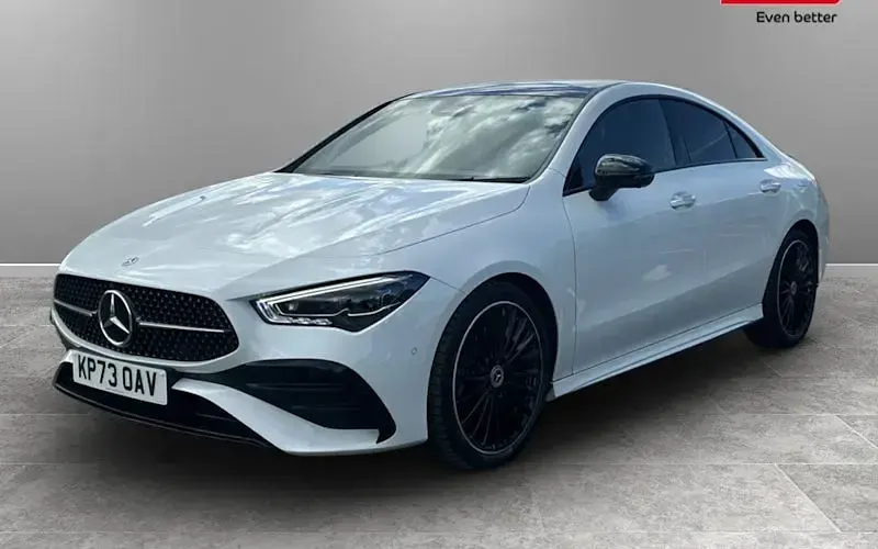 Usado Mercedes CLA220 AMG Line Premium Plus 190 HP (139 kW) 2025 Sedan