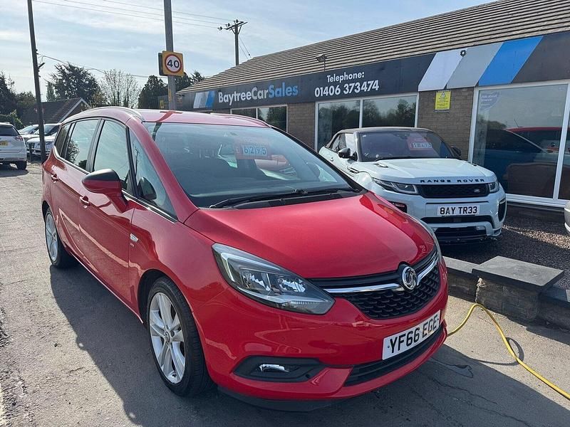 Red Used 2016 Vauxhall Zafira Tourer SRi MPV | £6,295 (Fair price) - Image 1/4