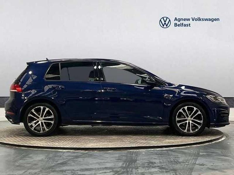 Usado VW Golf VII R-line Edition 150 HP (110 kW) 2020 Azul Citadino