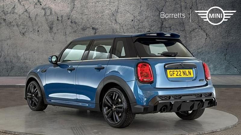 Used Mini Cooper Hatch 134 HP (98 kW) 2022 Blue Hatchback