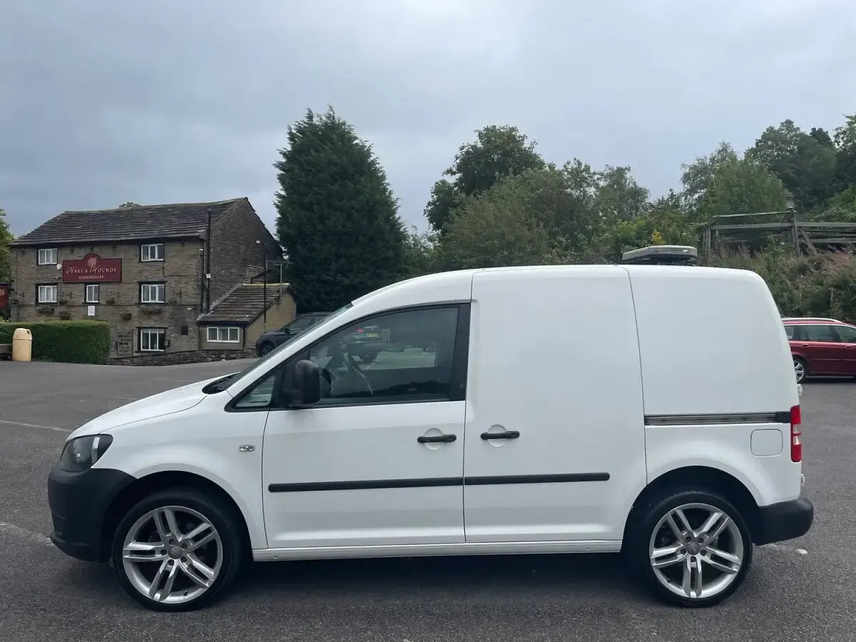 Used VW Caddy Startline 102 HP (75 kW) 2017 White MPV