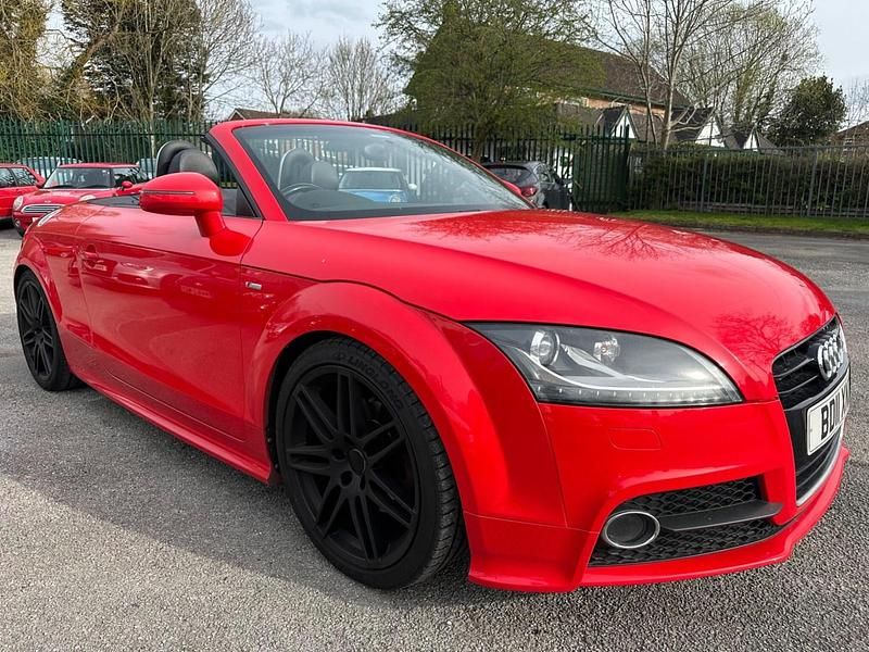 Used Audi TT Design 160 HP (117 kW) 2011 Red Coupe