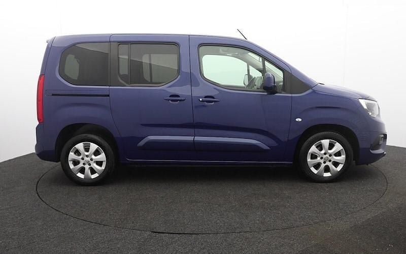 Used Vauxhall Combo 102 HP (75 kW) 2021 Blue MPV
