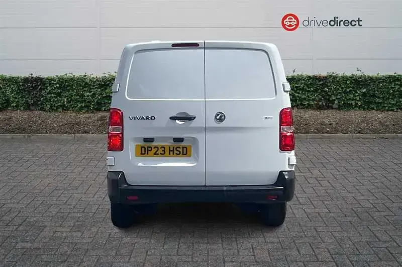 Used Vauxhall Vivaro S 100 HP (73 kW) 2023 White MPV