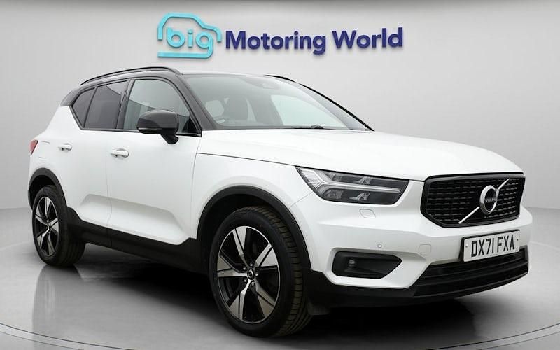 Used Volvo XC40 R-Design 211 HP (155 kW) 2021 SUV