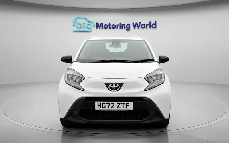 Used Toyota Aygo X PURE 72 HP (52 kW) 2025 SUV