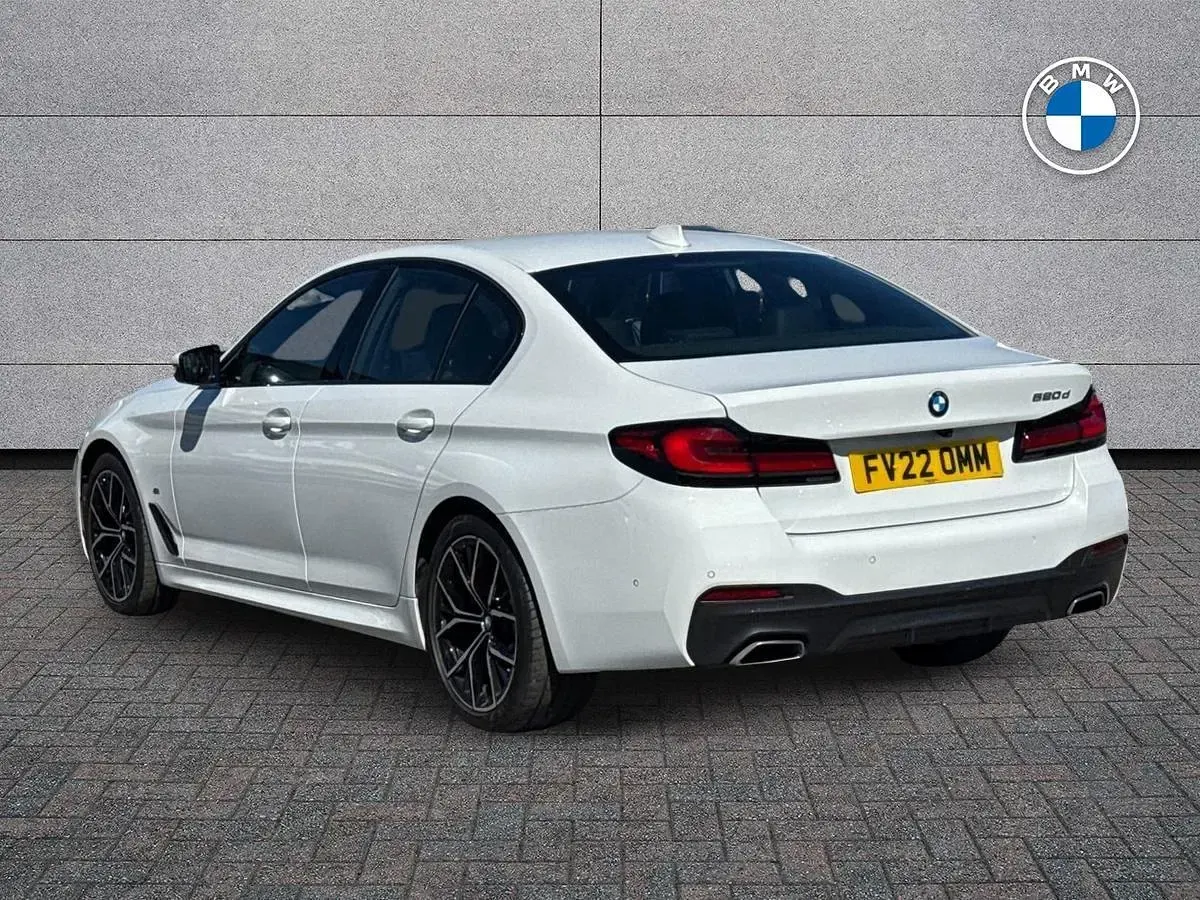 Used BMW 520 M Sport 187 HP (137 kW) 2022 White Sedan