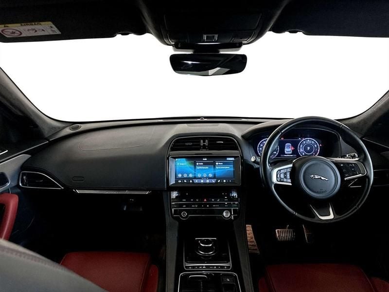 Used Jaguar F-Pace Chequered Flag 250 HP (183 kW) 2019 White SUV