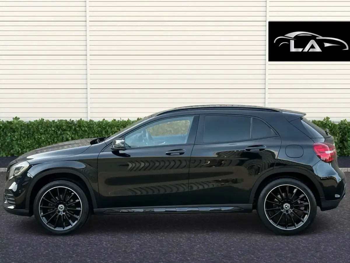 Used Mercedes GLA180 AMG line 122 HP (89 kW) 2020 Black SUV