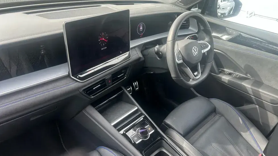 New VW Tayron Comfortline 272 HP (200 kW) 2026 Grenadilla black metallic SUV