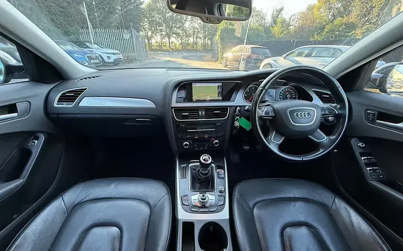 Used Audi A4 Advanced 177 HP (130 kW) 2014 Grey Estate