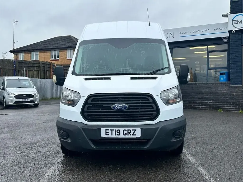 Begagnad Ford Transit 130 HK (95 kW) 2019 Vit Van