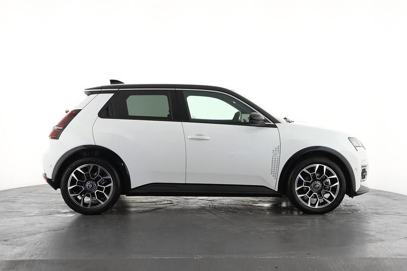 New Renault R5 Komfort 110 kW (150 HP) 2026 Hatchback