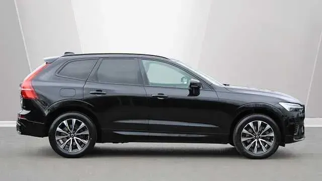 Used Volvo XC60 Plus 197 HP (144 kW) 2023 SUV