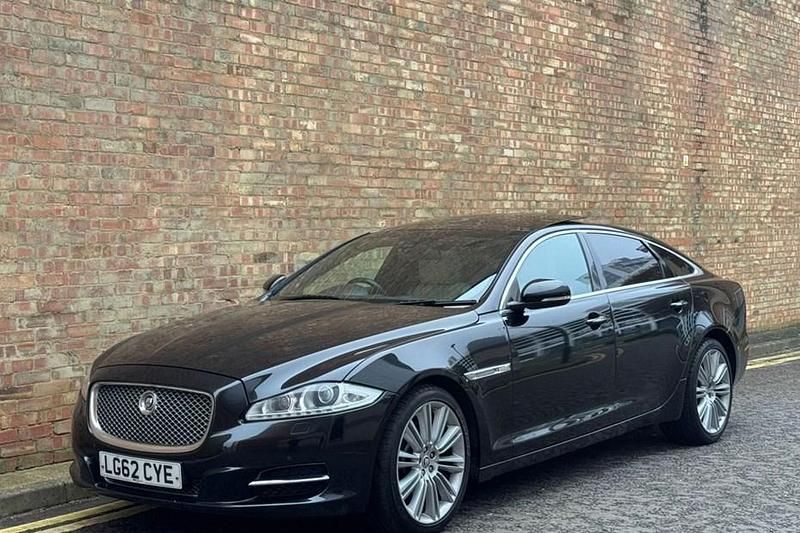 Used Jaguar XJ Portfolio 340 HP (250 kW) 2012 Black Sedan