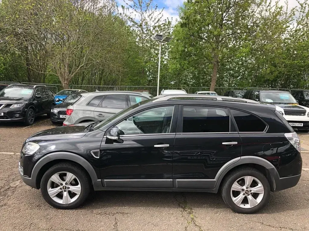 Used Chevrolet Captiva LTZ 148 HP (108 kW) 2010 Black SUV