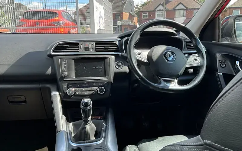 Used Renault Kadjar Signature S 131 HP (96 kW) 2016 Red SUV