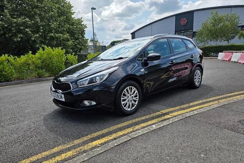 Used 2013 Kia Ceed Sportswagon 2 Estate | £2,995 (Good price) - Image 1/1