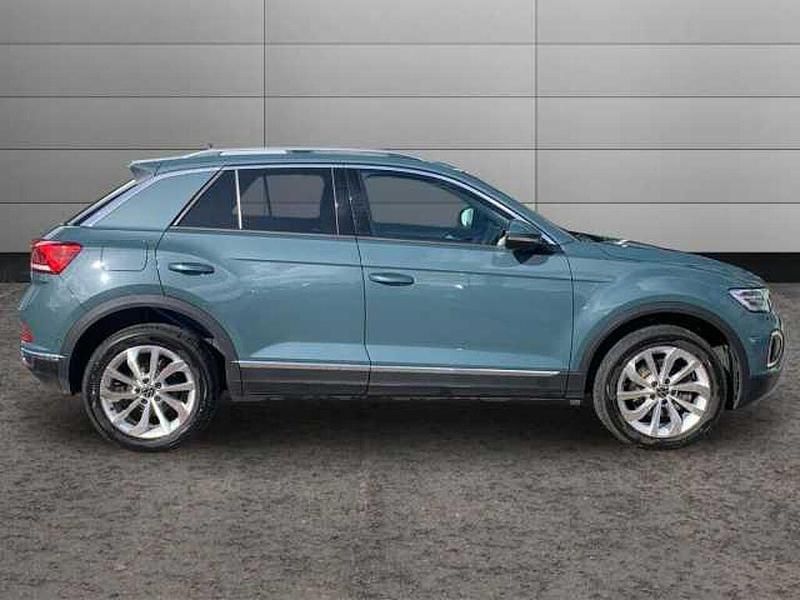 Used VW T-Roc Style 150 HP (110 kW) 2022 Blue SUV