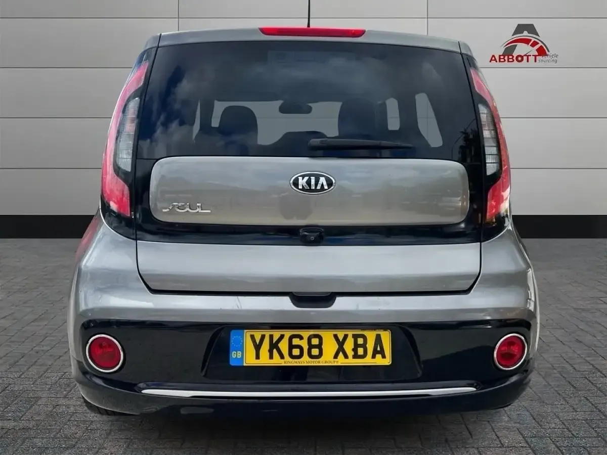 Used Kia Soul 132 HP (97 kW) 2018 Silver SUV