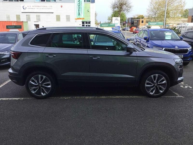 Gebraucht Skoda Karoq SE L 110 PS (80 kW) 2023 Grau SUV
