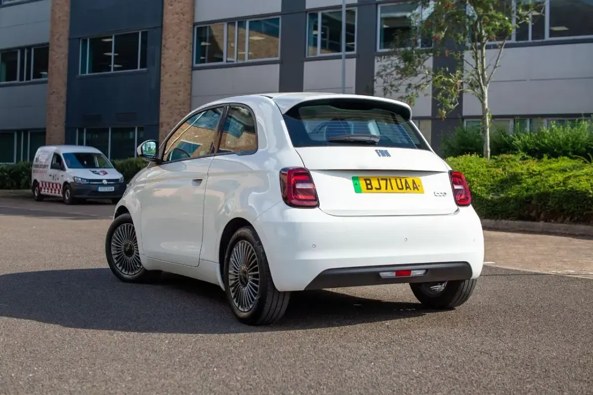 Used Fiat 500e Icon 85 kW (116 HP) 2022 White Hatchback