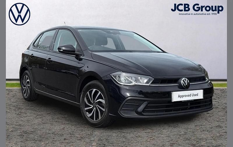 Used VW Polo Life 95 HP (69 kW) 2024 Black Hatchback