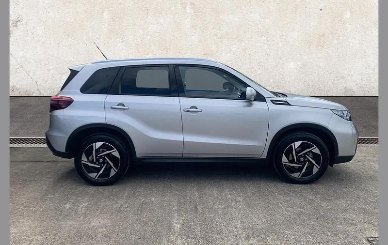 Used Suzuki Vitara 129 HP (94 kW) 2025 Silver SUV