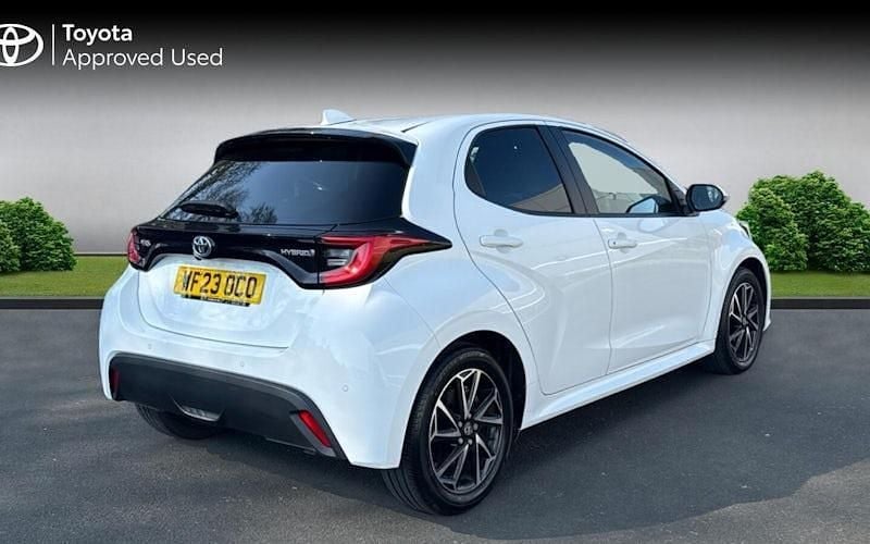 Used Toyota Yaris Hybrid Design 116 HP (85 kW) 2026 Hatchback