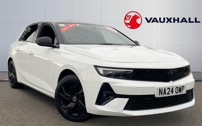 Used 2025 Vauxhall Astra Hatchback | £18,784 (Super price) - Image 1/4