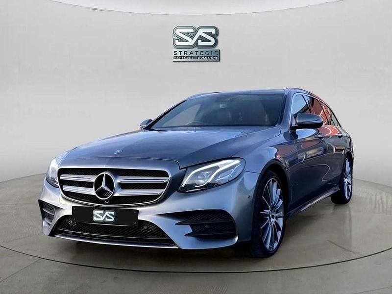 Begagnad Mercedes E220 AMG line 2017 Grå Kombi