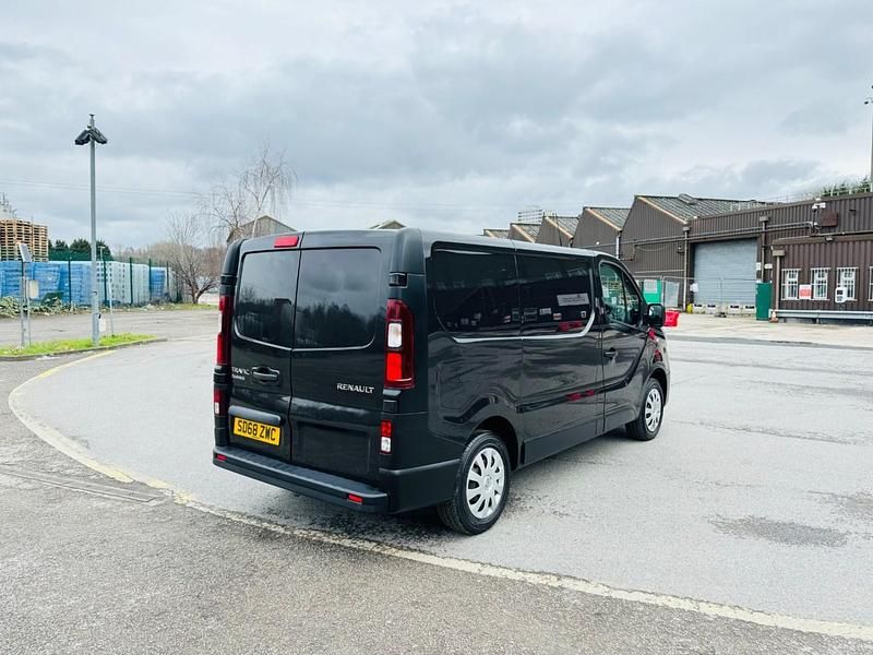 Used Renault Trafic Business 2018 Black MPV