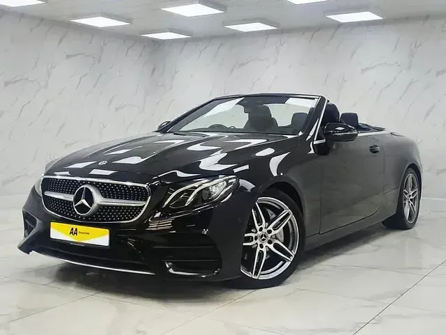 Begagnad Mercedes E220 AMG line 194 HK (142 kW) 2018 Svart Cab