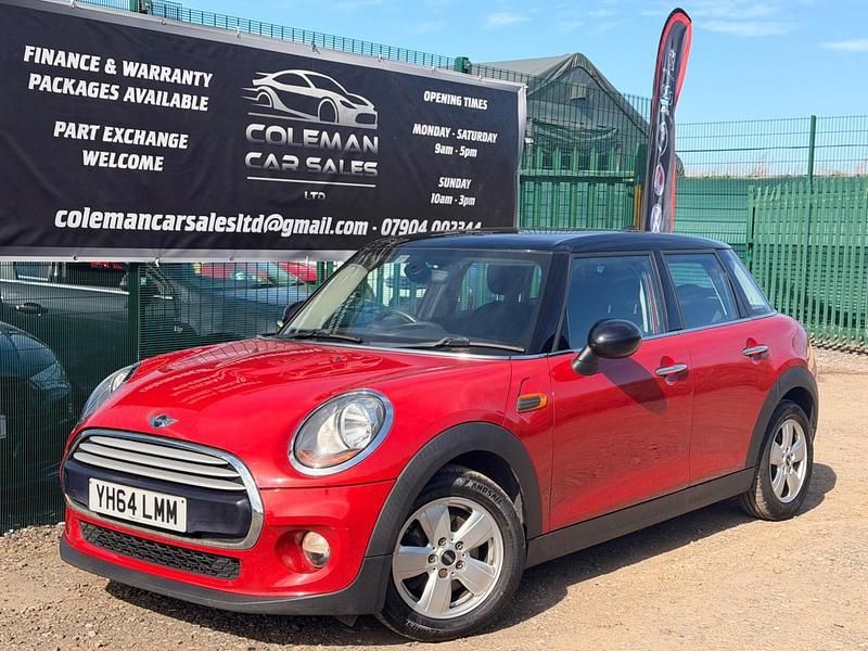 Used Mini Cooper Hatch 2014 Red Hatchback