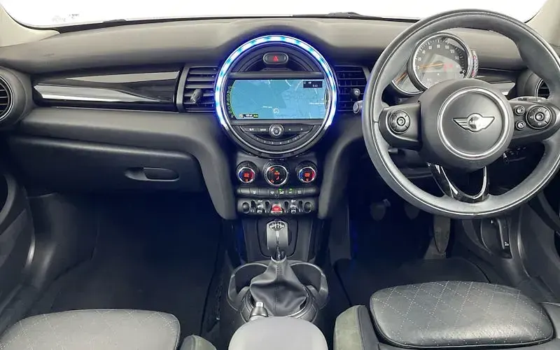 Used Mini Cooper Hatch 136 HP (100 kW) 2017 Hatchback