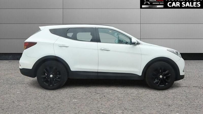 Used Hyundai Santa Fe Premium 200 HP (147 kW) 2018 White SUV