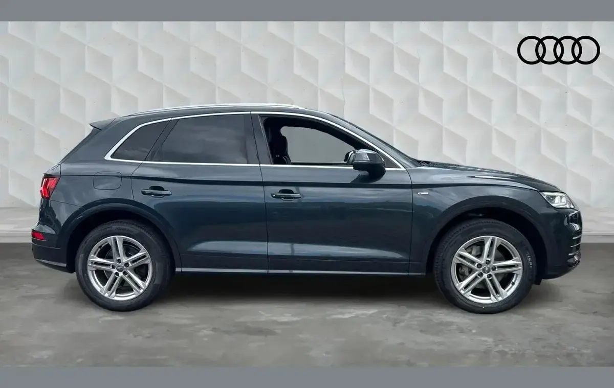 Usado Audi Q5 S-Line 190 HP (139 kW) 2019 Cinzento SUV