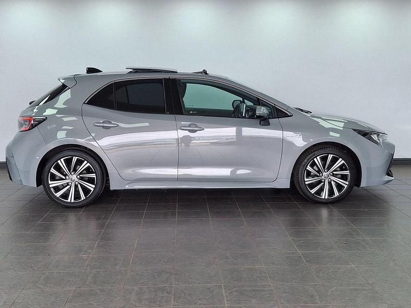 Usado Toyota Corolla Design 2022 Cinzento Citadino