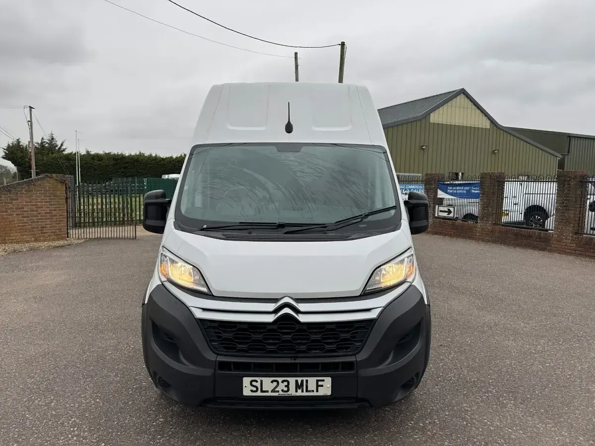 Used Citroën Relay 140 HP (102 kW) 2023 White Van