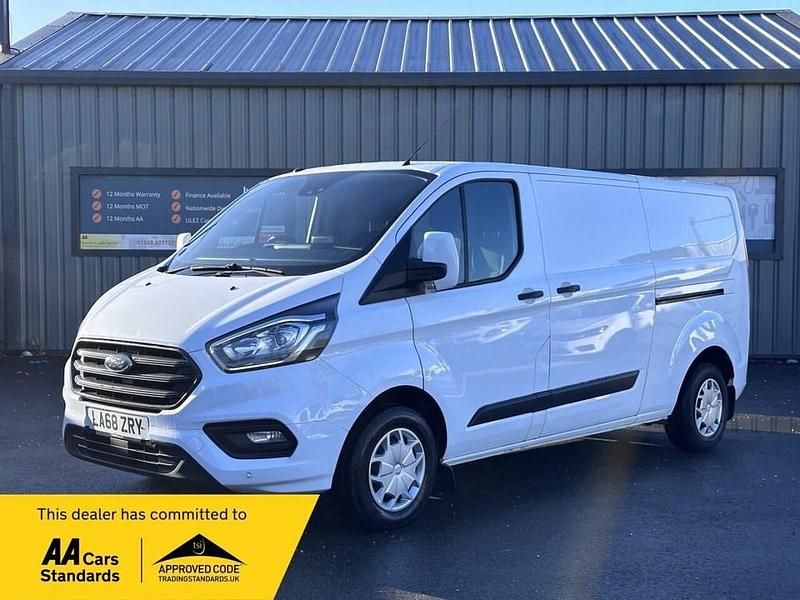 White Used 2019 Ford Transit Custom Trend Van | £10,950 (Fair price) - Image 1/4
