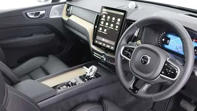 Second-hand Volvo XC60 Ultra 250 CP (183 kW) 2026 SUV