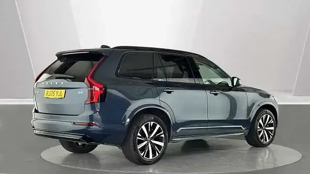 Begagnad Volvo XC90 Plus 247 HK (181 kW) 2026 SUV