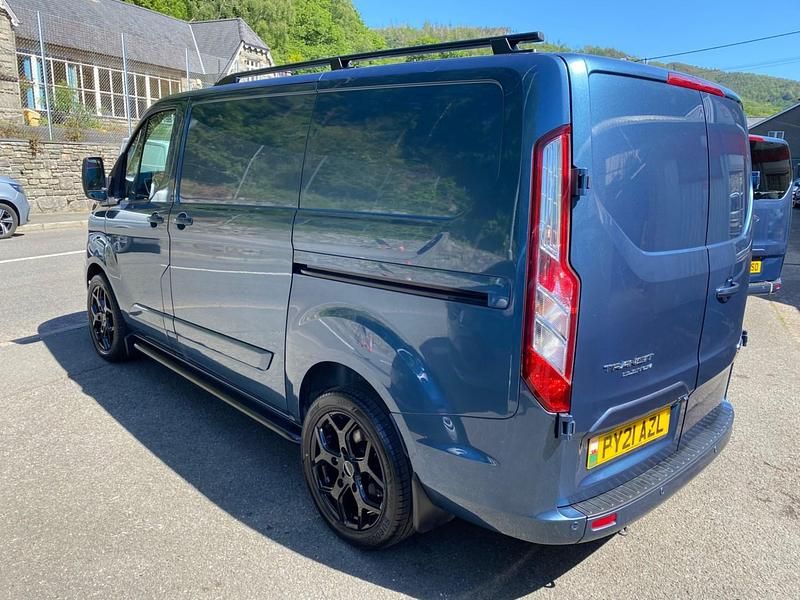 Used Ford Transit Custom Limited 130 HP (95 kW) 2021 Blue Van