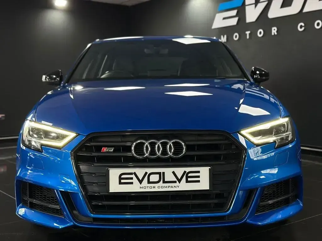 Used Audi S3 Sportback Advanced 300 HP (220 kW) 2019 Blue Hatchback