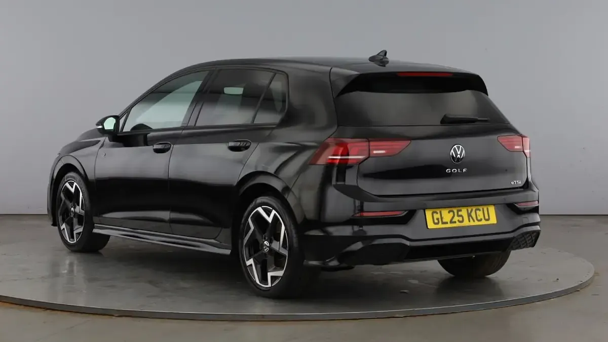 Used VW Golf VIII R-line 150 HP (110 kW) 2025 Grenadilla black Hatchback