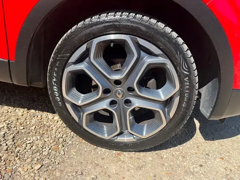 Second-hand Renault Kadjar Dynamique 130 CP (95 kW) 2018 Roșu SUV