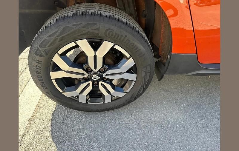 Used Dacia Duster Prestige 99 HP (72 kW) 2022 Orange SUV